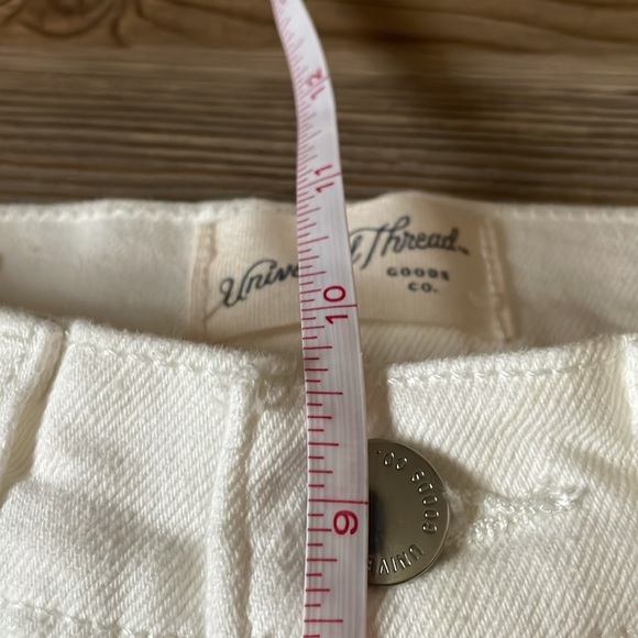 Universal Thread Mid-Rise 80's Slim Fit Jeans White Womens size 4R NWT - Picture 7 of 16